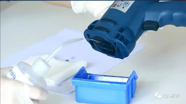 如何維護(hù)保養(yǎng)EBS250手持式噴碼機(jī)？