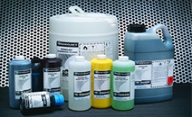 了解專為偉迪捷1860 小字符噴碼機選擇的墨水