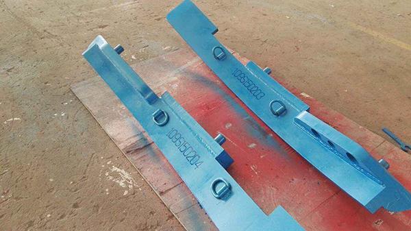 手持式噴碼機(jī)應(yīng)用于大型機(jī)械設(shè)備零部件標(biāo)識(shí)